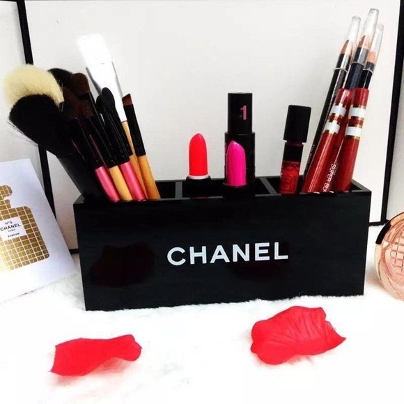 CHANEL Makeup Chanel Brush Holder In Acrylic Black Poshmark